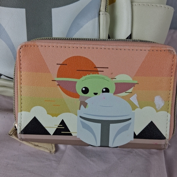 Danielle Nicole Star Wars Baby Yoda Mini Backpack & Matching Wallet - Picture 2 of 16